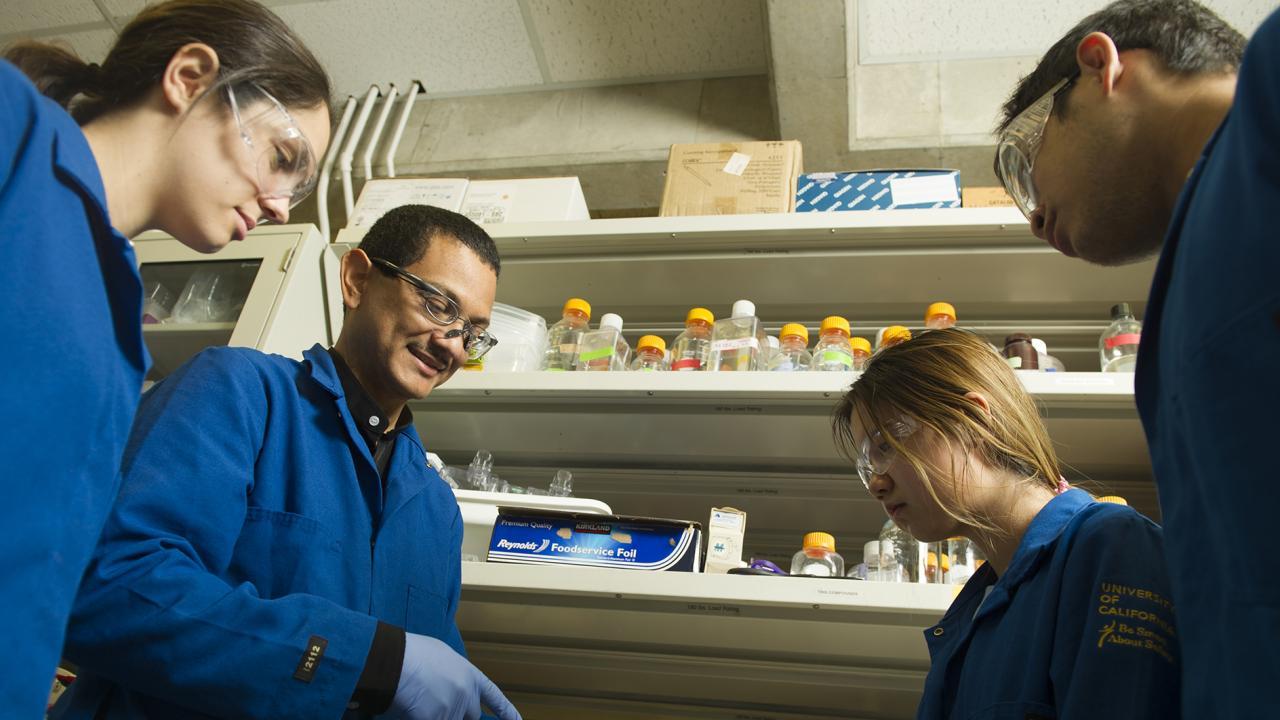 Aldrin Gomes Lab